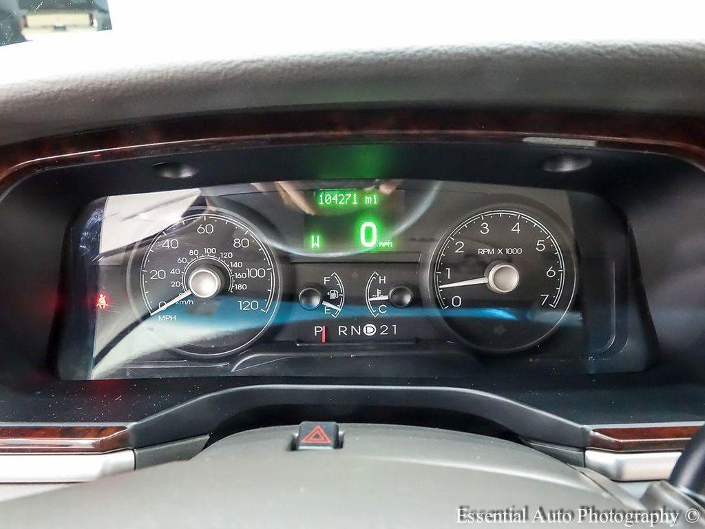 used 2007 Lincoln Town Car car, priced at $12,995