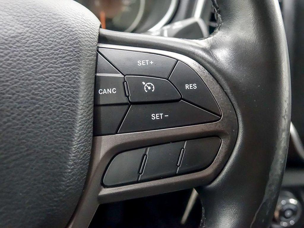 used 2020 Jeep Cherokee car, priced at $16,495