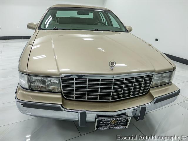 used 1996 Cadillac Fleetwood car, priced at $15,995