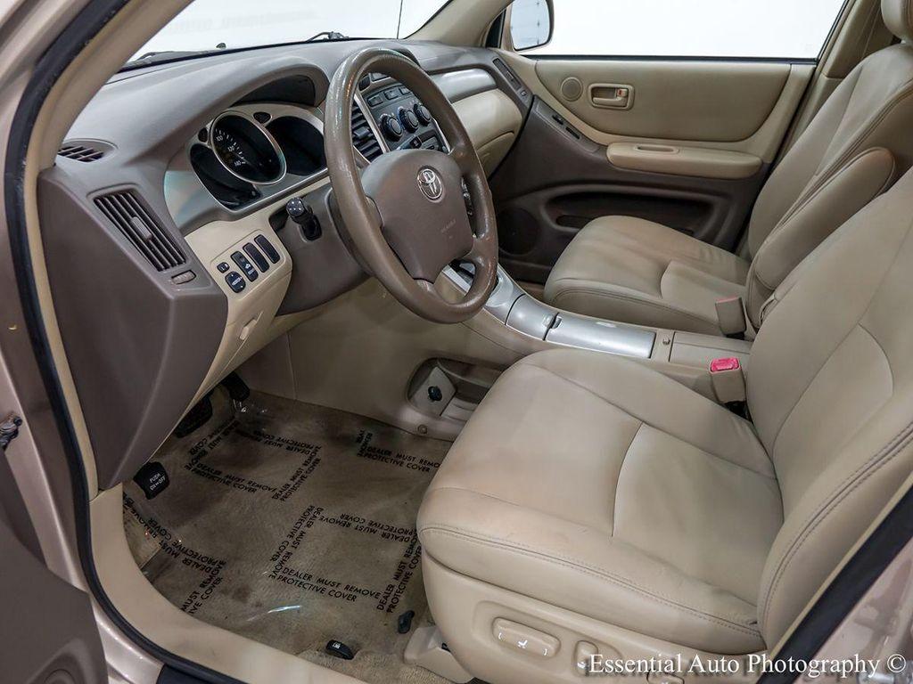 used 2007 Toyota Highlander car, priced at $6,495