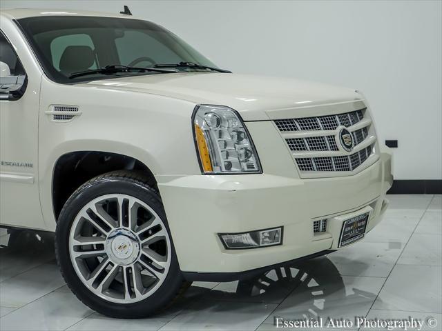 used 2014 Cadillac Escalade car, priced at $17,775