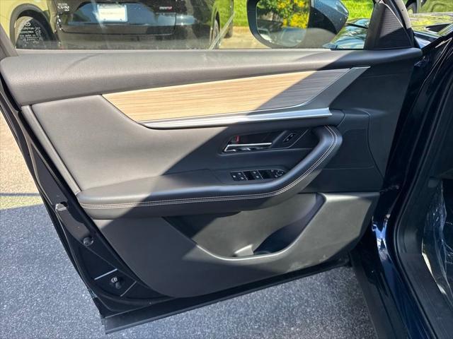 new 2025 Mazda CX-90 car, priced at $41,091