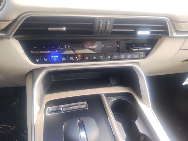 new 2025 Mazda CX-90 car, priced at $53,380