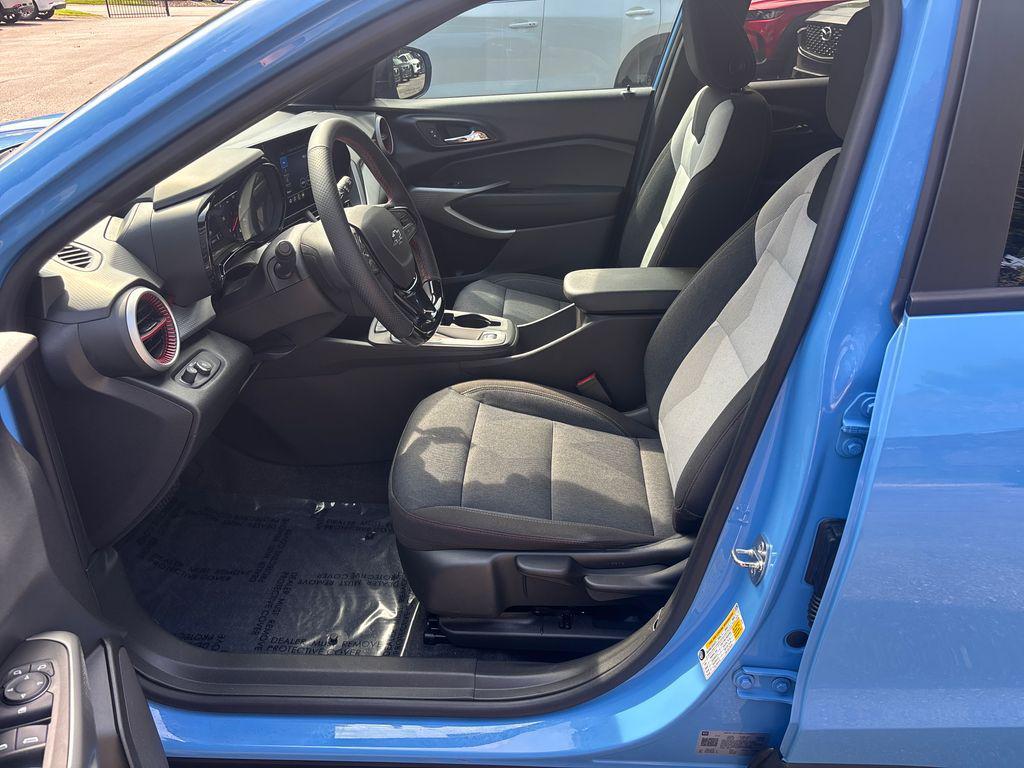 used 2024 Chevrolet Trax car, priced at $23,054
