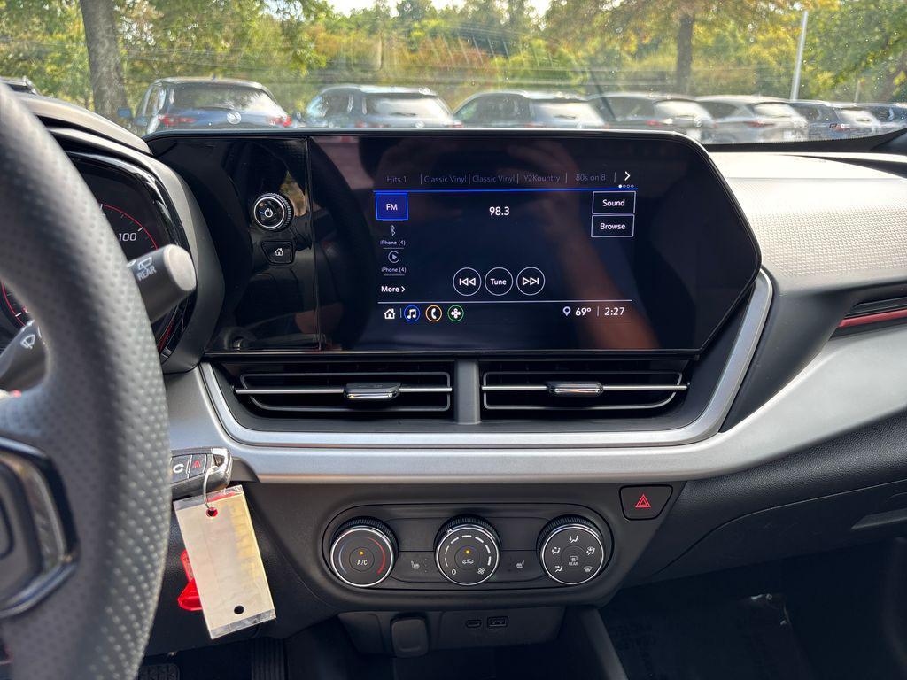 used 2024 Chevrolet Trax car, priced at $23,054