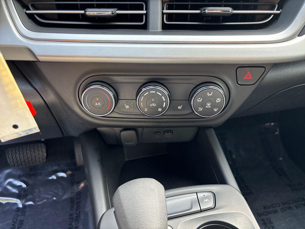 used 2024 Chevrolet Trax car, priced at $23,054