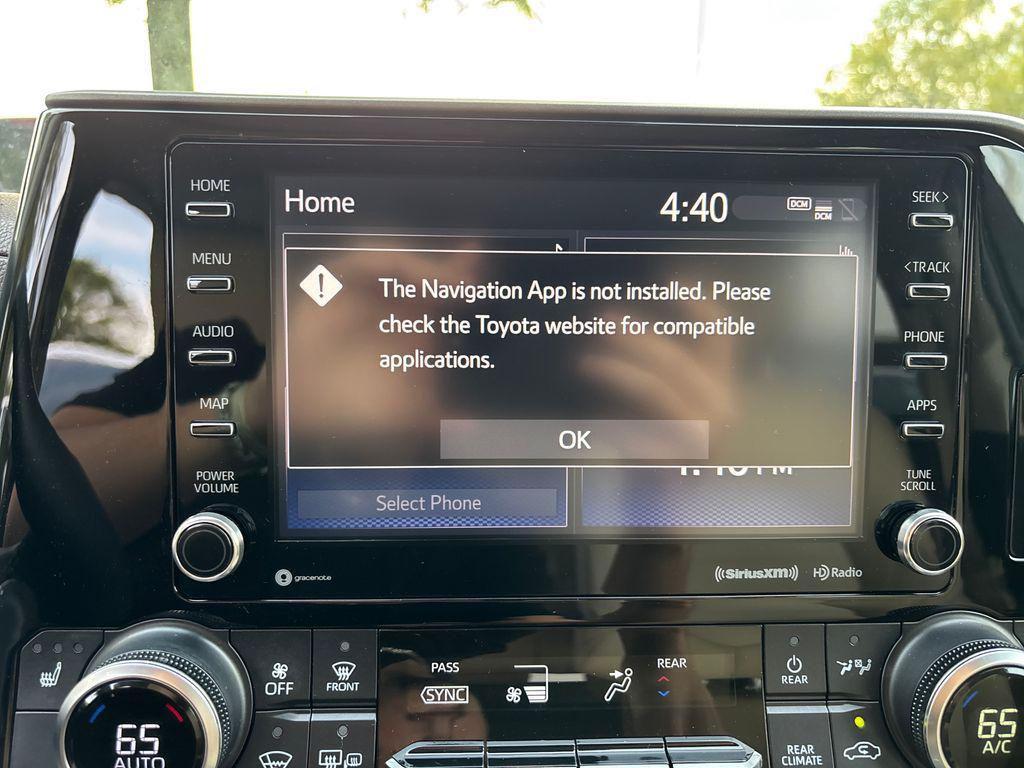 used 2020 Toyota Highlander car, priced at $26,378