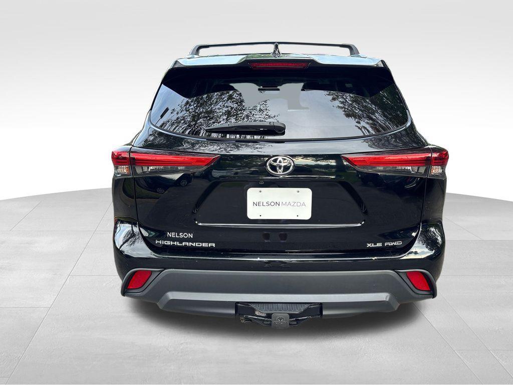 used 2020 Toyota Highlander car, priced at $26,378