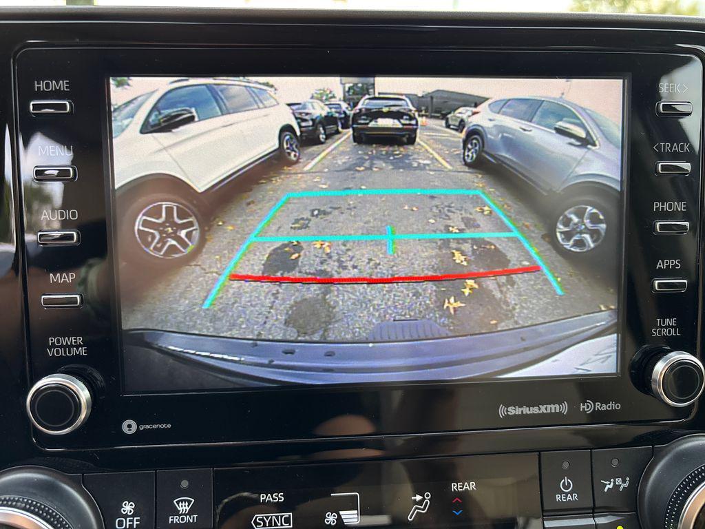 used 2020 Toyota Highlander car, priced at $26,378