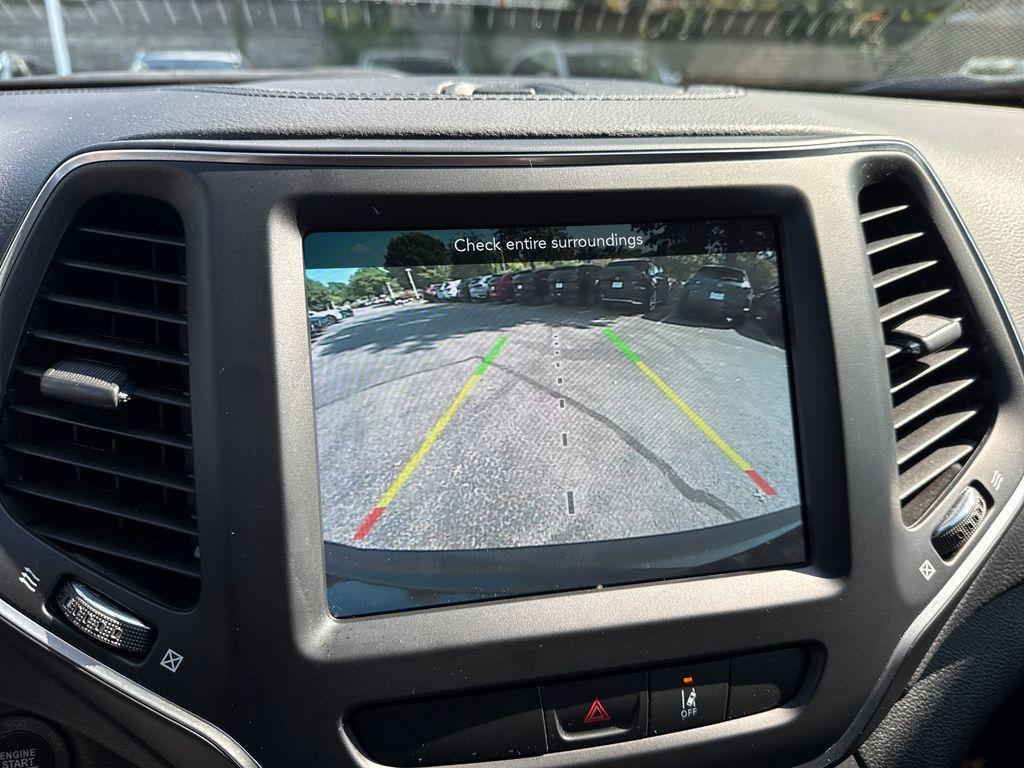 used 2022 Jeep Cherokee car, priced at $23,932