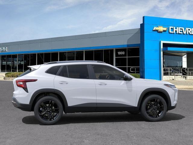 new 2025 Chevrolet Trax car, priced at $24,369