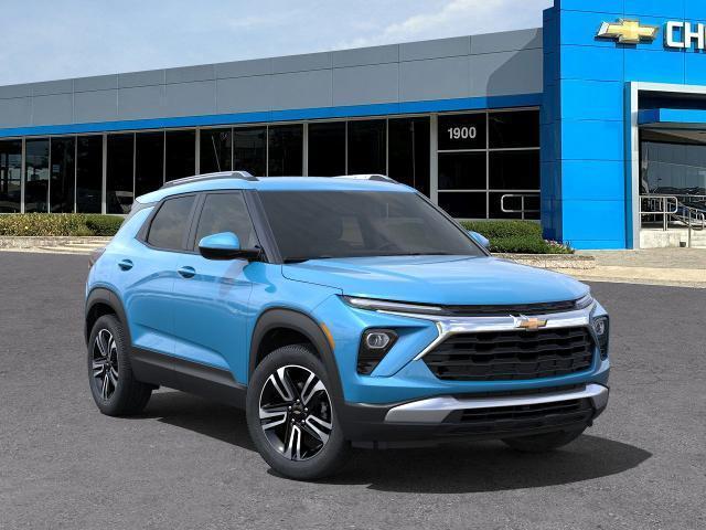 new 2025 Chevrolet TrailBlazer car, priced at $28,883