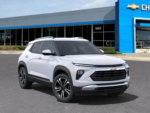 new 2025 Chevrolet TrailBlazer car, priced at $28,756