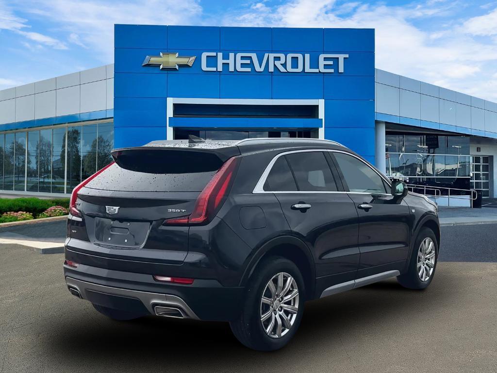 used 2022 Cadillac XT4 car, priced at $29,696