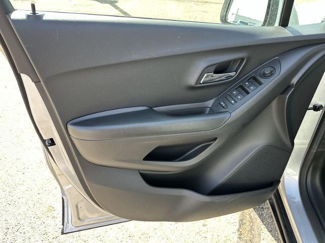 used 2022 Chevrolet Trax car, priced at $18,296