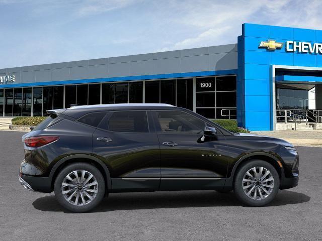 new 2025 Chevrolet Blazer car, priced at $46,017