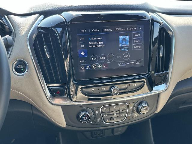 used 2023 Chevrolet Traverse car, priced at $32,996