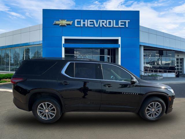 used 2023 Chevrolet Traverse car, priced at $32,996