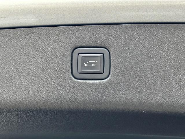 used 2023 Chevrolet Blazer car, priced at $30,996