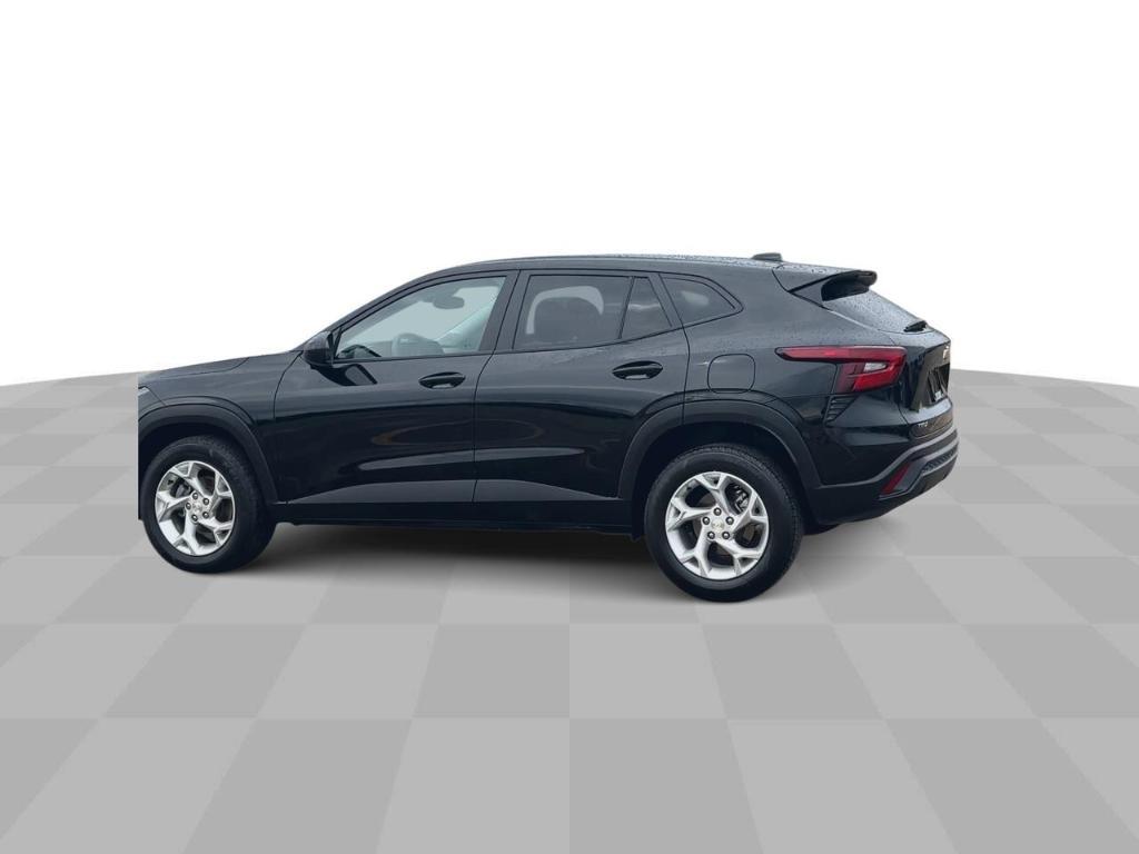 used 2024 Chevrolet Trax car, priced at $20,296