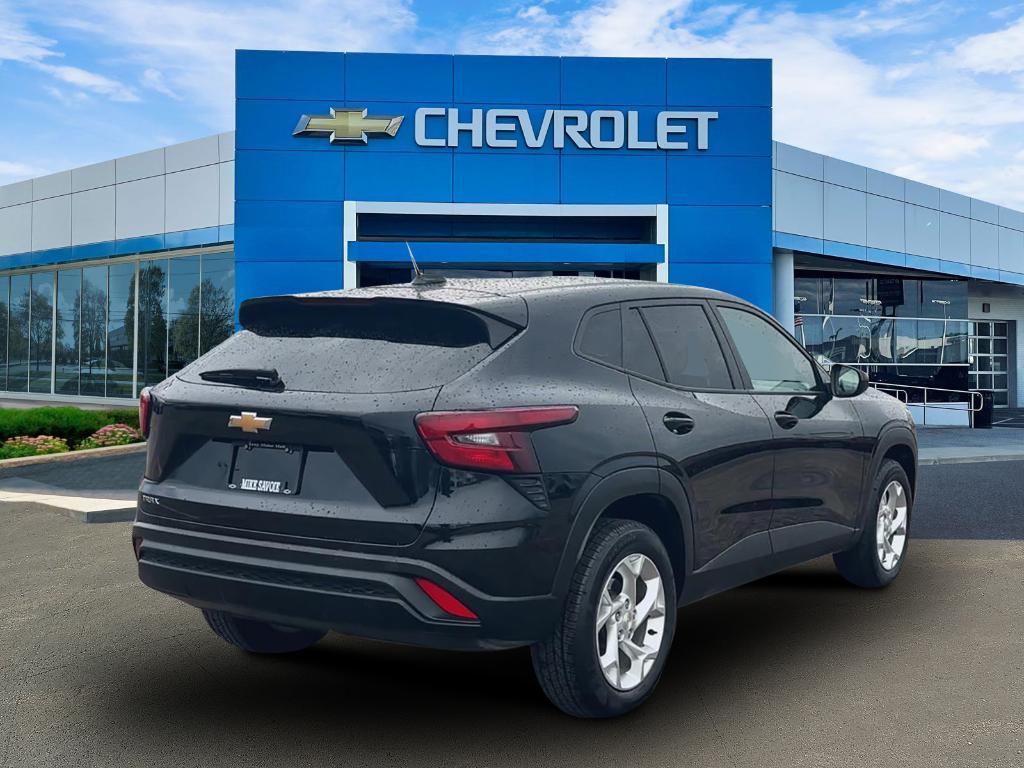 used 2024 Chevrolet Trax car, priced at $20,296