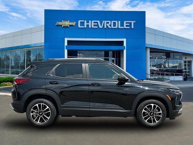 used 2024 Chevrolet TrailBlazer car, priced at $20,996