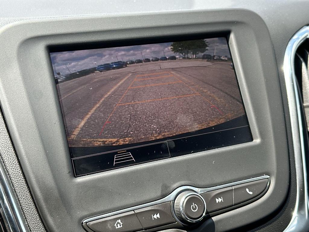 used 2023 Chevrolet Equinox car, priced at $23,296