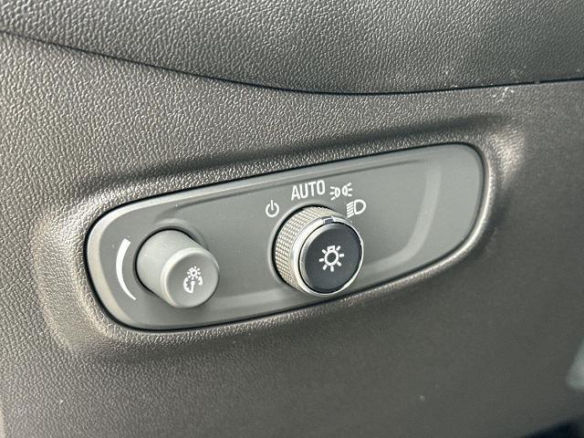 used 2022 Chevrolet Equinox car, priced at $20,796
