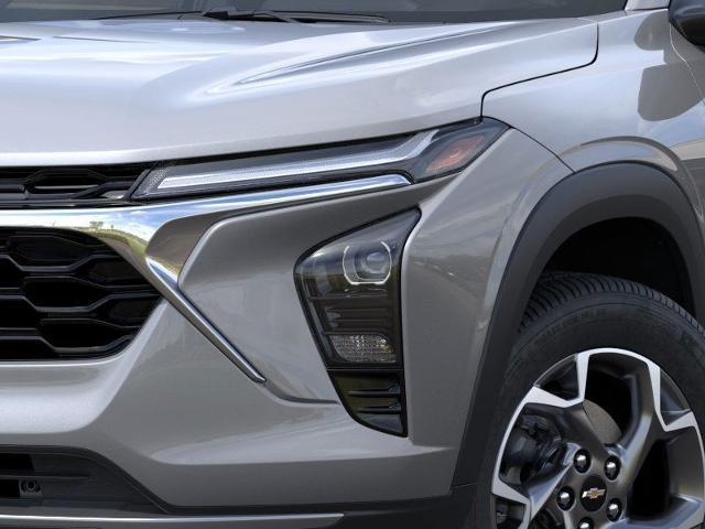 new 2025 Chevrolet Trax car, priced at $23,917