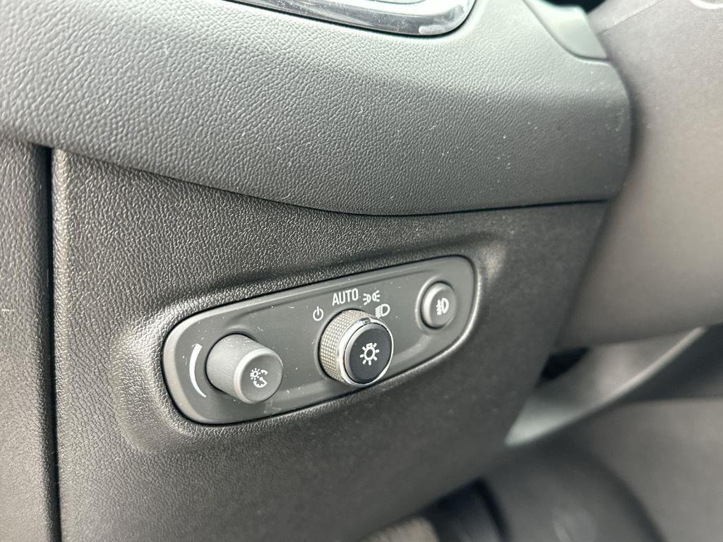 used 2018 Chevrolet Equinox car, priced at $16,296