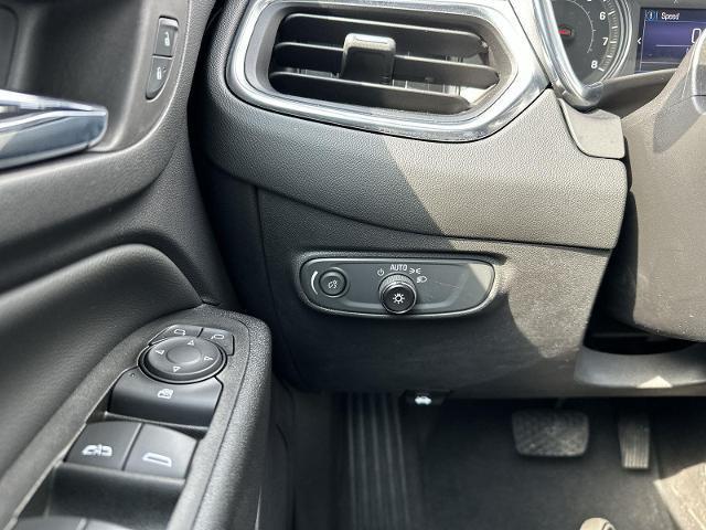used 2022 Chevrolet Equinox car, priced at $20,296