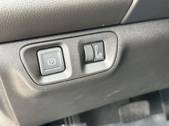 used 2022 GMC Acadia car, priced at $27,496