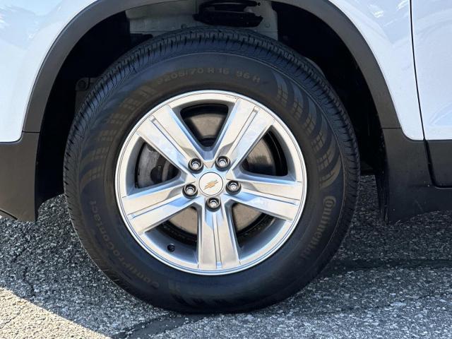 used 2022 Chevrolet Trax car, priced at $17,996