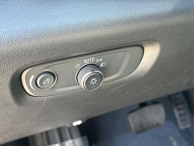 used 2023 Chevrolet Traverse car, priced at $38,796