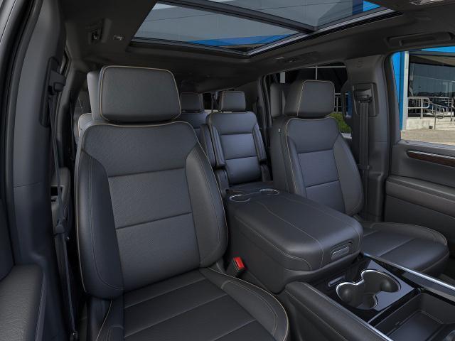 new 2025 Chevrolet Suburban car, priced at $81,015