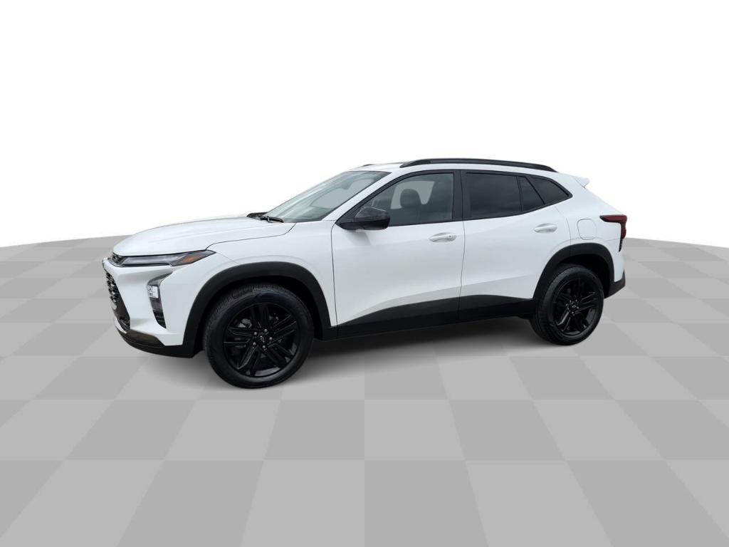 used 2025 Chevrolet Trax car, priced at $24,996