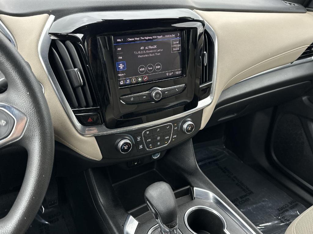 used 2022 Chevrolet Traverse car, priced at $26,996
