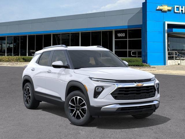 new 2025 Chevrolet TrailBlazer car, priced at $28,424