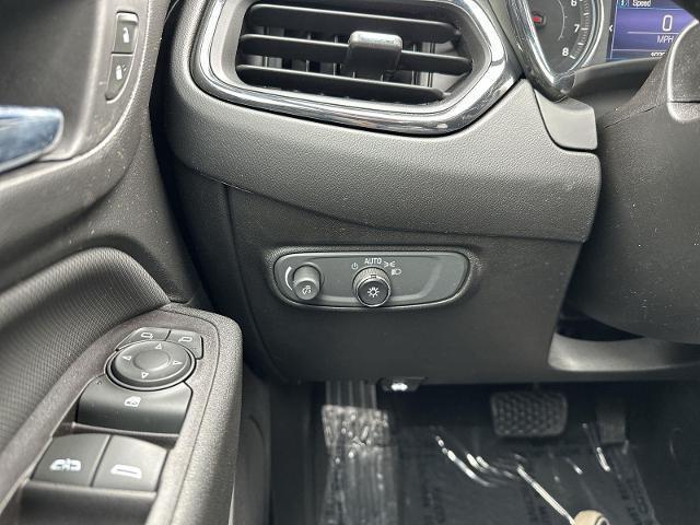 used 2022 Chevrolet Equinox car, priced at $24,296