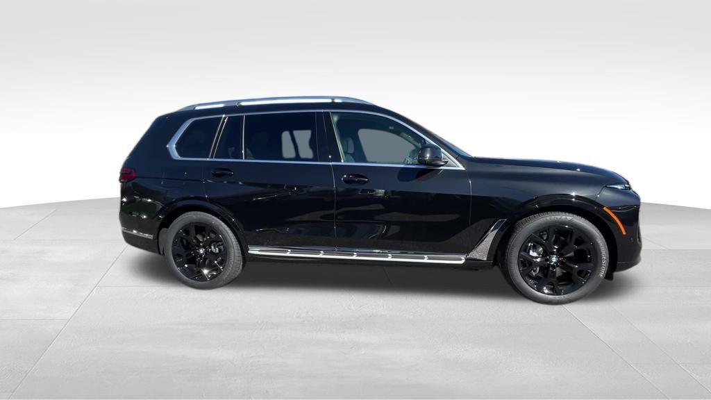new 2026 BMW X7 car, priced at $95,275