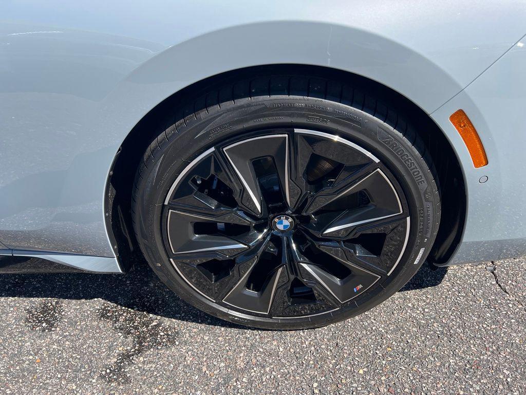 new 2026 BMW i7 car, priced at $122,255