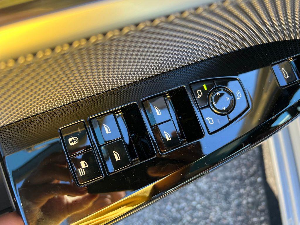 new 2026 BMW i7 car, priced at $122,255