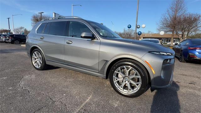 new 2025 BMW X7 car, priced at $89,505