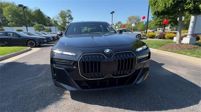 new 2024 BMW 760 car, priced at $152,045