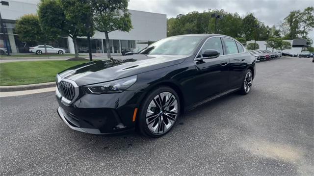 new 2024 BMW 540 car, priced at $76,415