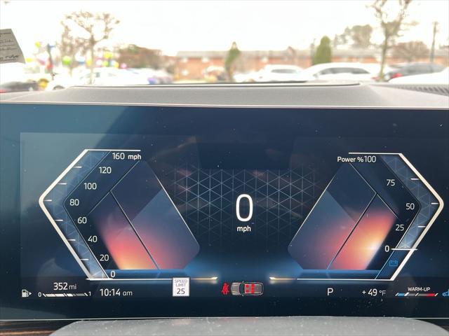 new 2025 BMW X7 car, priced at $91,105