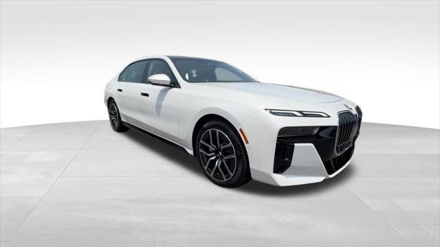 new 2025 BMW 760 car, priced at $127,675