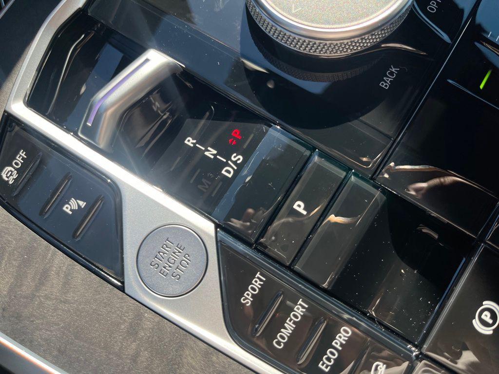 new 2026 BMW X7 car, priced at $95,580