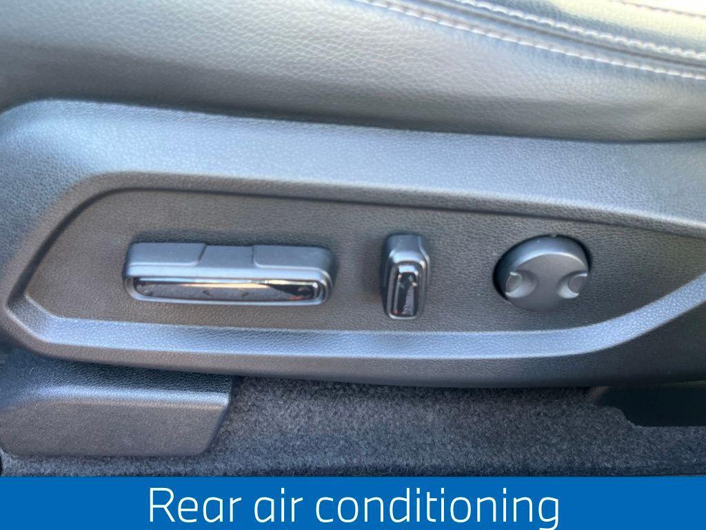 used 2025 Honda Pilot car, priced at $46,789