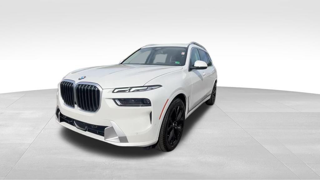 new 2026 BMW X7 car, priced at $88,580